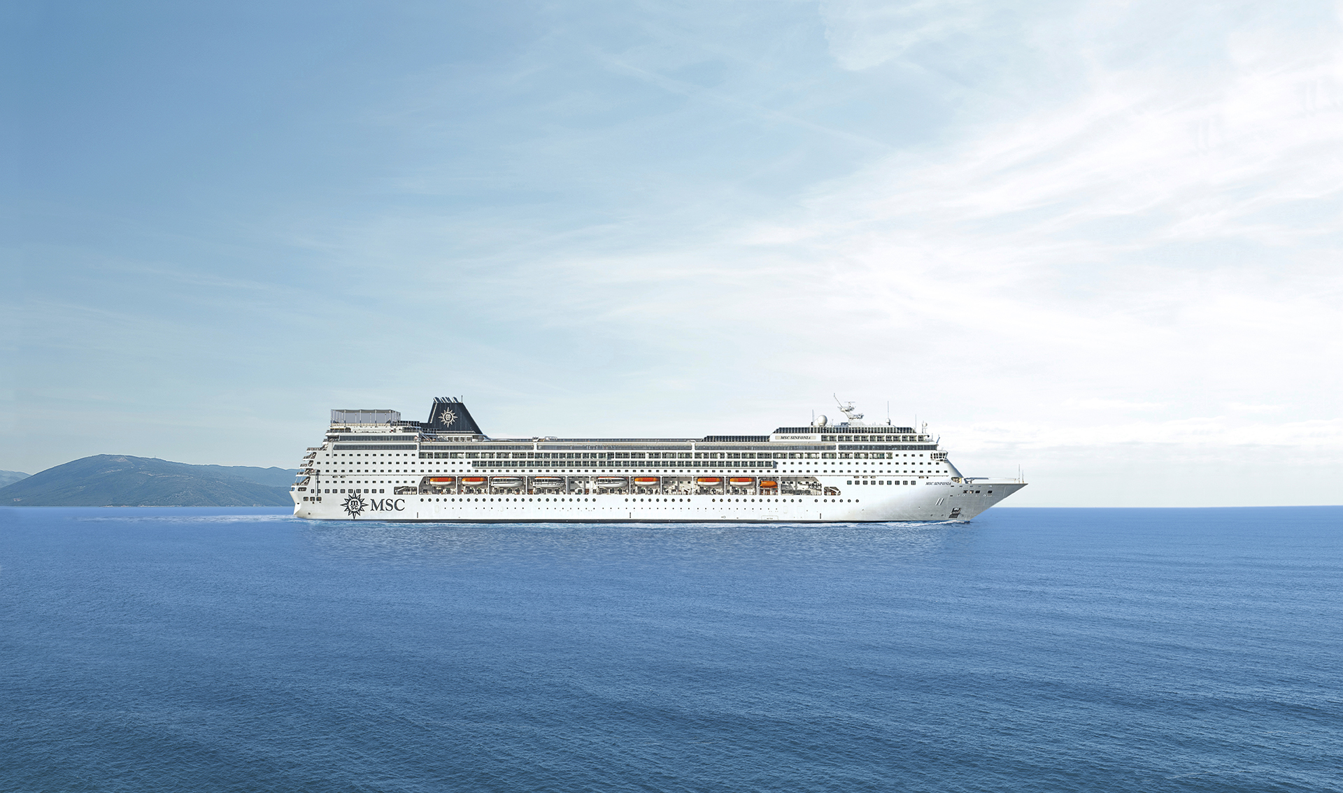 MSC Sinfonia
By courtesy of FINCANTIERI S.p.A.; all rights reserved