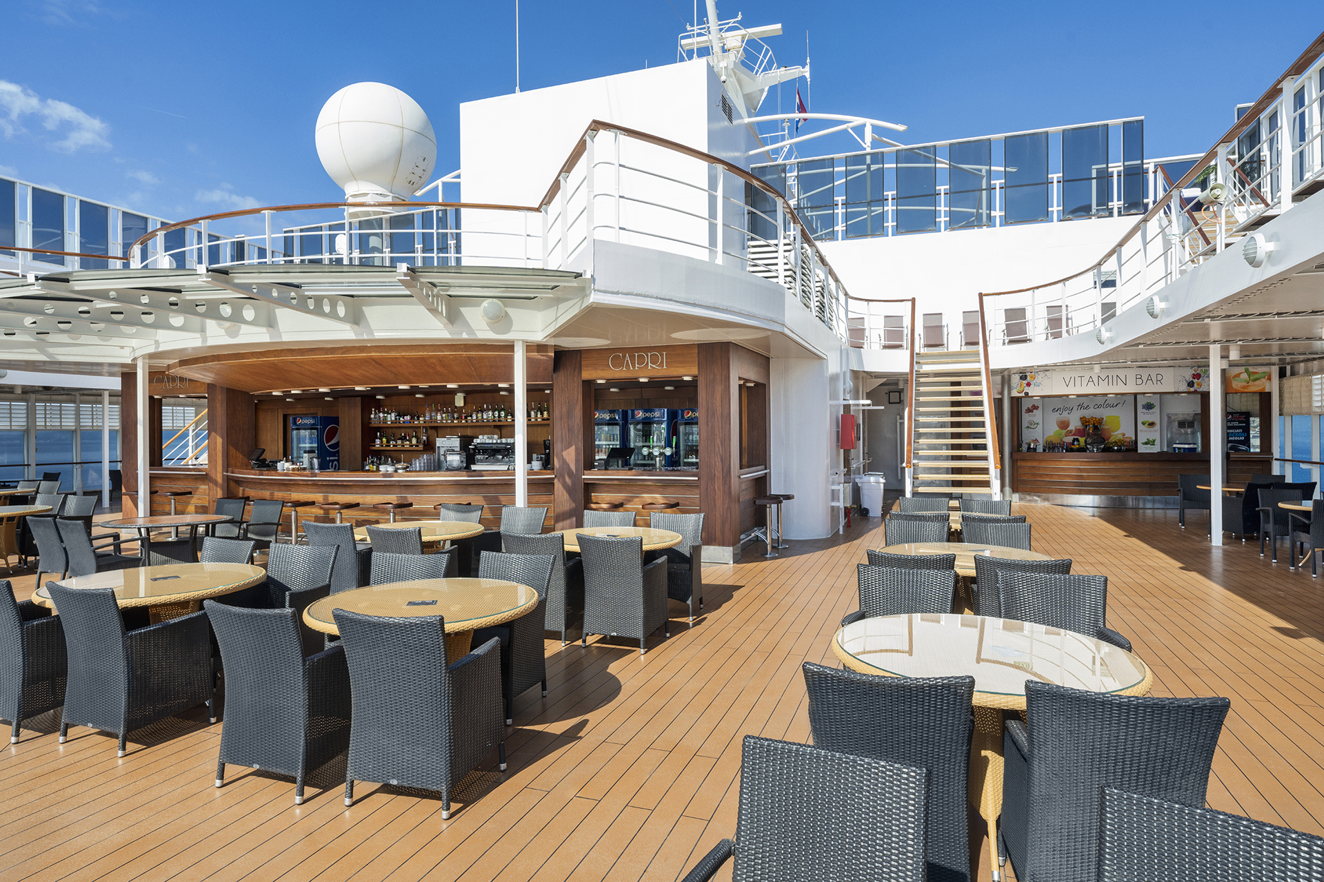 MSC Sinfonia, Capri Bar